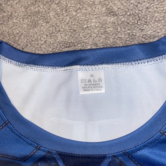 “CAPTAIN AMERICA” shoes from MARVEL with XL spandex long sleeve shirt - Picture 5 of 11